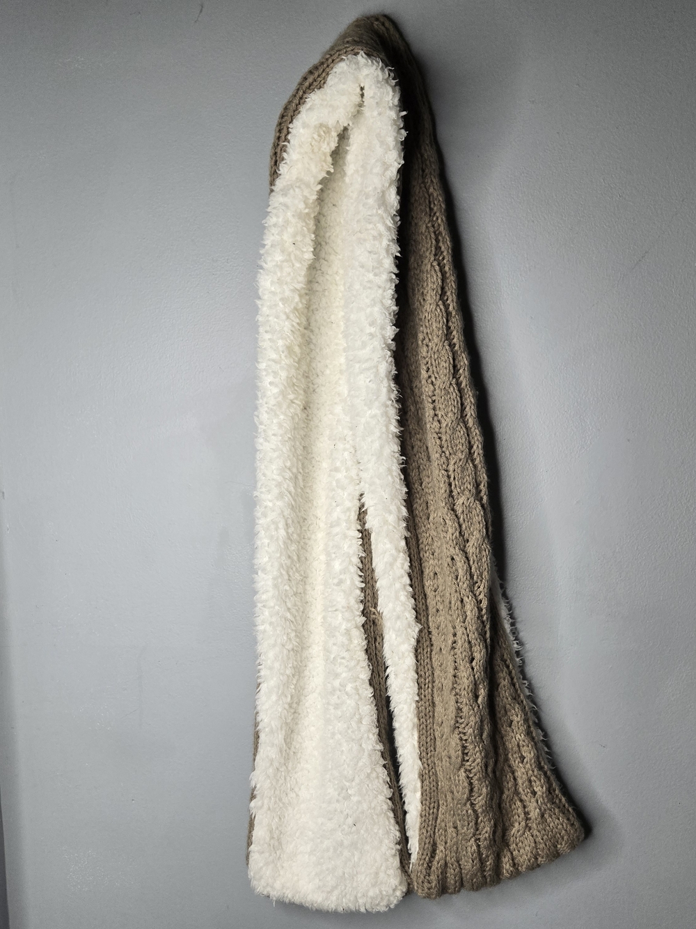 Women’s Cable Knit Scarf Taupe Sherpa Lined Cozy Winter Wrap